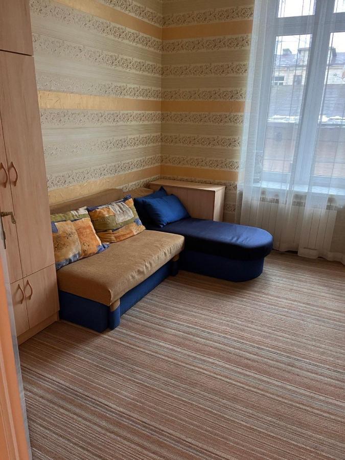 Happy Apartment On Kopernik 30 Lviv Exterior photo